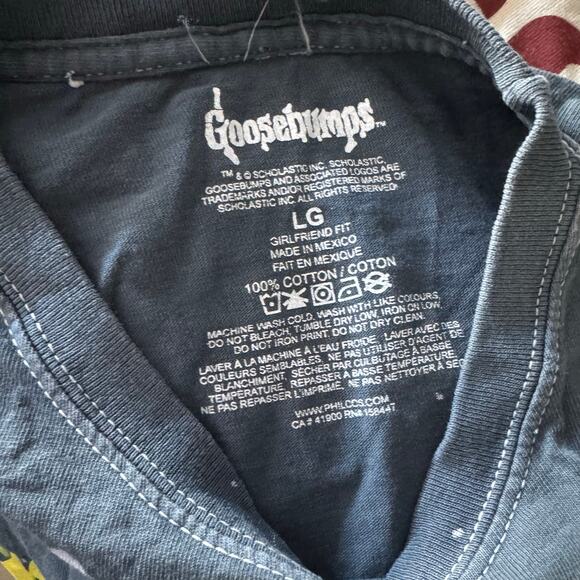 Just in 💫| Goosebumps Retro Distressed 90's Tshirt Print sz LG - Picture 4 of 4